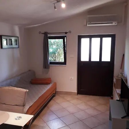 Bozac Apartment *