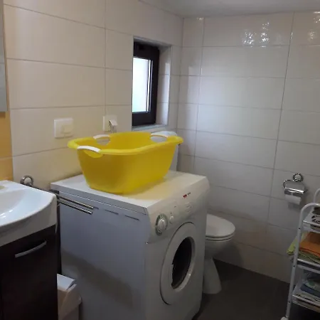 Bozac Apartment *